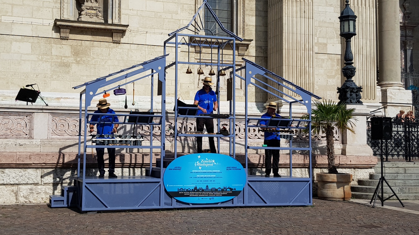 블루와 동유럽 떠나 볼까?